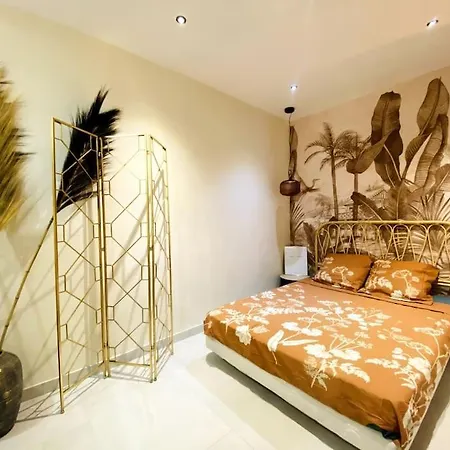 Bulle Ocre, Renove & Climatise Dans Le Centre Apartment