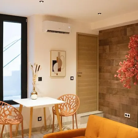 Bulle Ocre, Renove & Climatise Dans Le Centre Apartment *