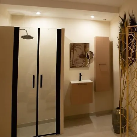 Bulle Ocre, Renove & Climatise Dans Le Centre Apartment Nimes